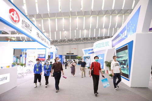 佛山科創盛宴 全國發明展2300余項成果匯聚，教育科技引領未來